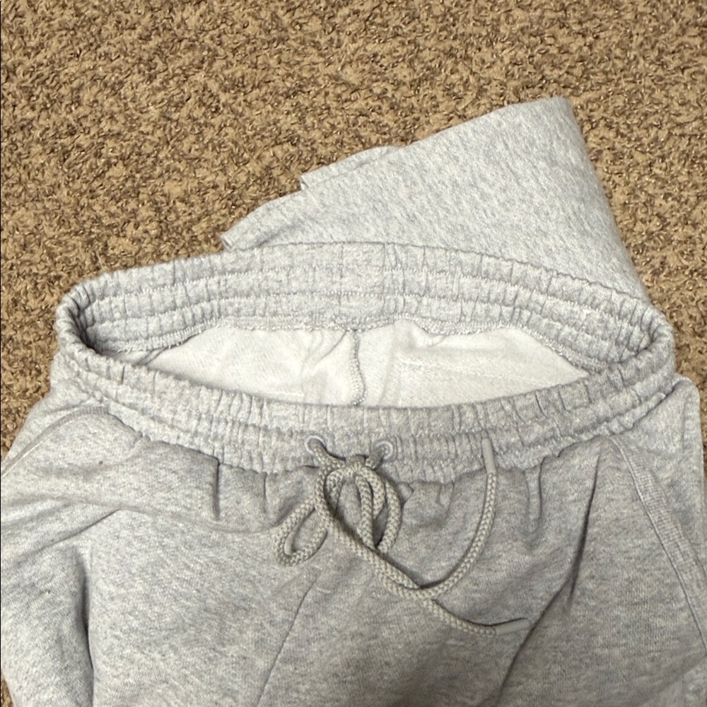 Gray Women’s Cargo Sweatpants - Picture 4 of 4
